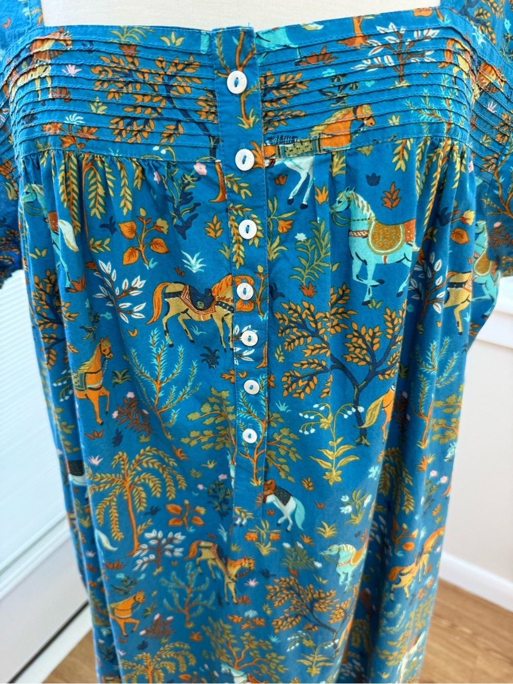 Printfresh Gorgeous Blue Horse Nightgown / House Dress / MuuMuu - Picture 2 of 14